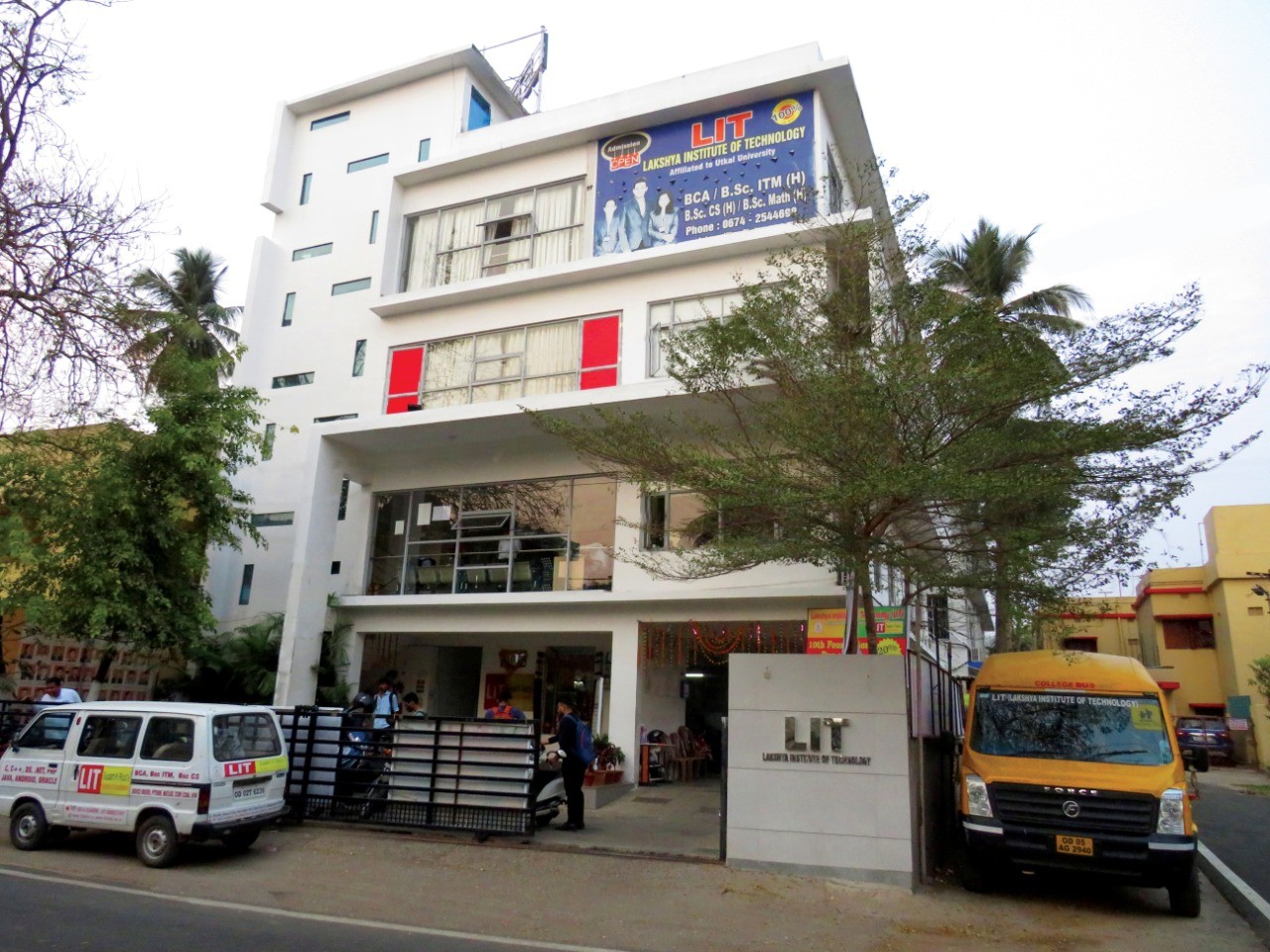 Lakshya College